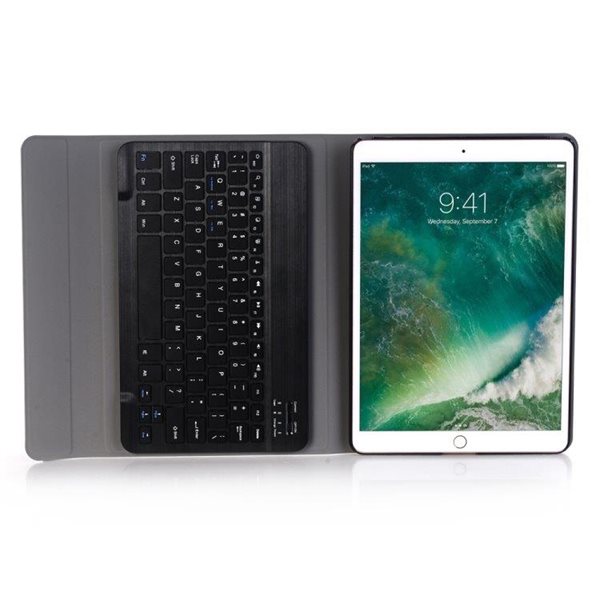 Tastatur & futteral til iPad 10.2 Svart Kjøp på 24hshop.no Futteral til nettbrett iPad 10.2 og tastatur Svart Kjøp