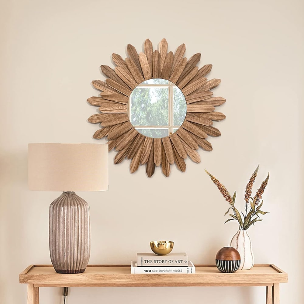 Rundt veggspeil med treramme og elegant design