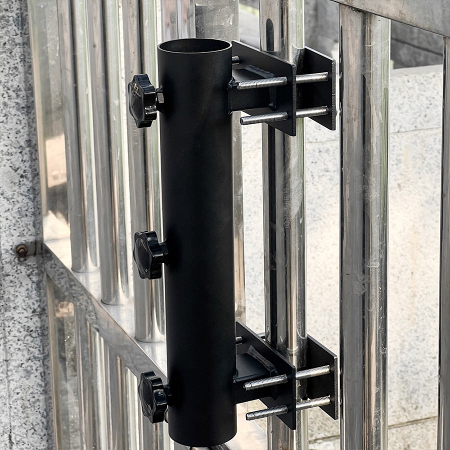 Kraftig parasollklemme / parasollholder for balkongrekkverk og hagegjerde