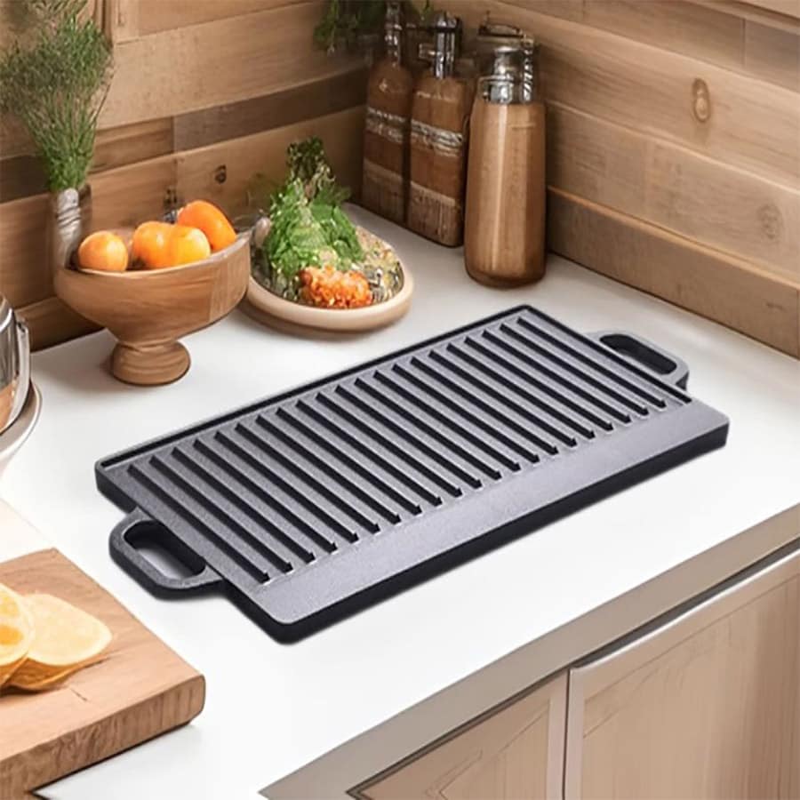 Dobbel grill- og stekeplate i støpejern med rillet og glatt overflate - 45x23 cm