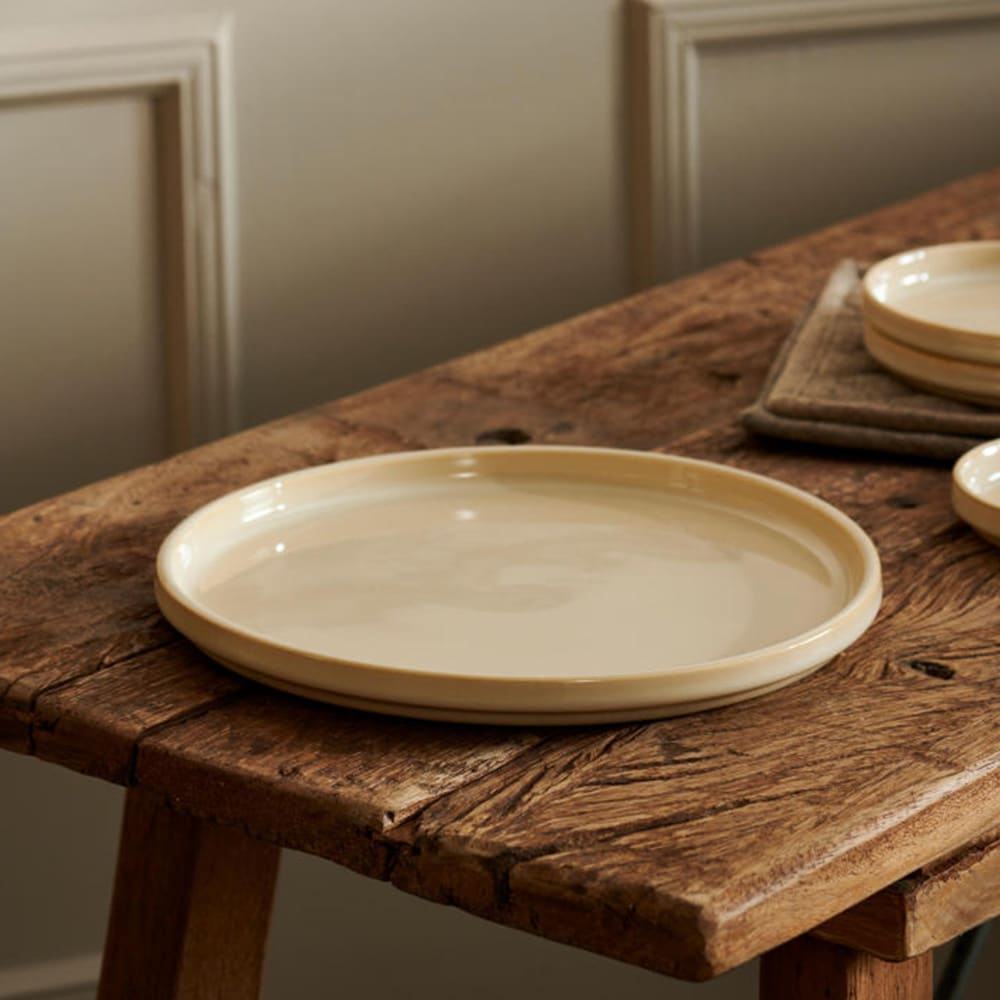 Keramisk tallerken med mineralsand 26,5 cm