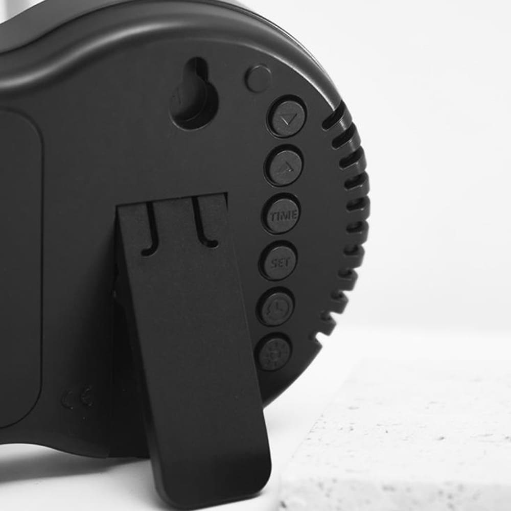 Digital veggklokke / LED-klokke med dato / temperatur / ukedag / timer / fjernkontroll