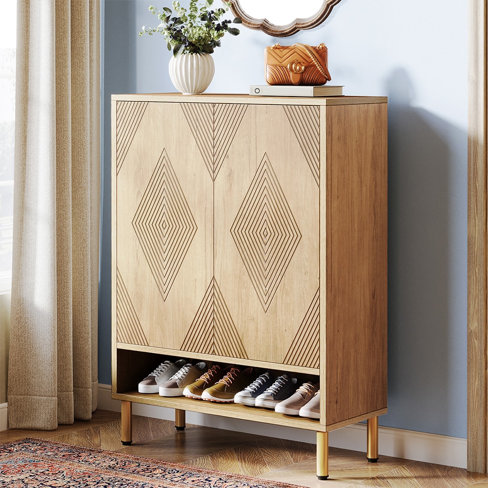 Skoskap i tre med 6 hyller og generøs oppbevaringsdybde