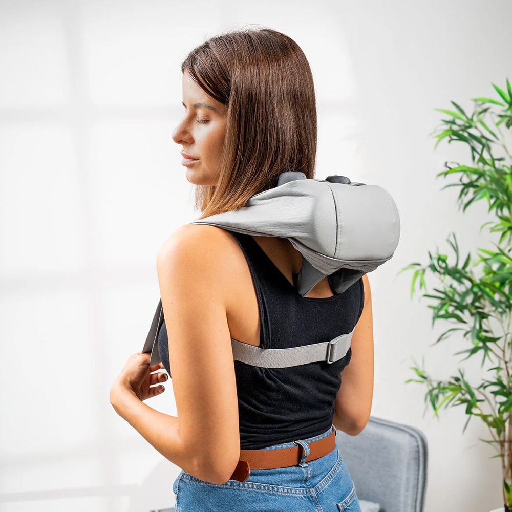 Oppladbart massasjeapparat for nakke og rygg med 6D-massasje