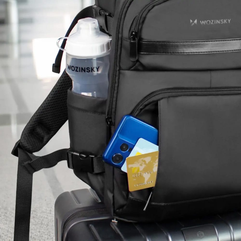 Wozinsky ryggsekk 20 L med laptoprom / håndbagasjesekk / sekk med USB-port – Svart