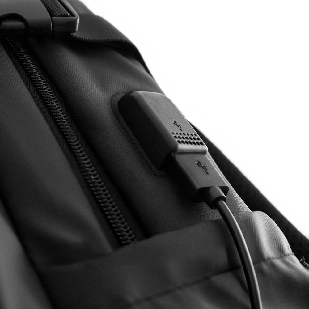 Wozinsky ryggsekk 20 L med laptoprom / håndbagasjesekk / sekk med USB-port – Svart
