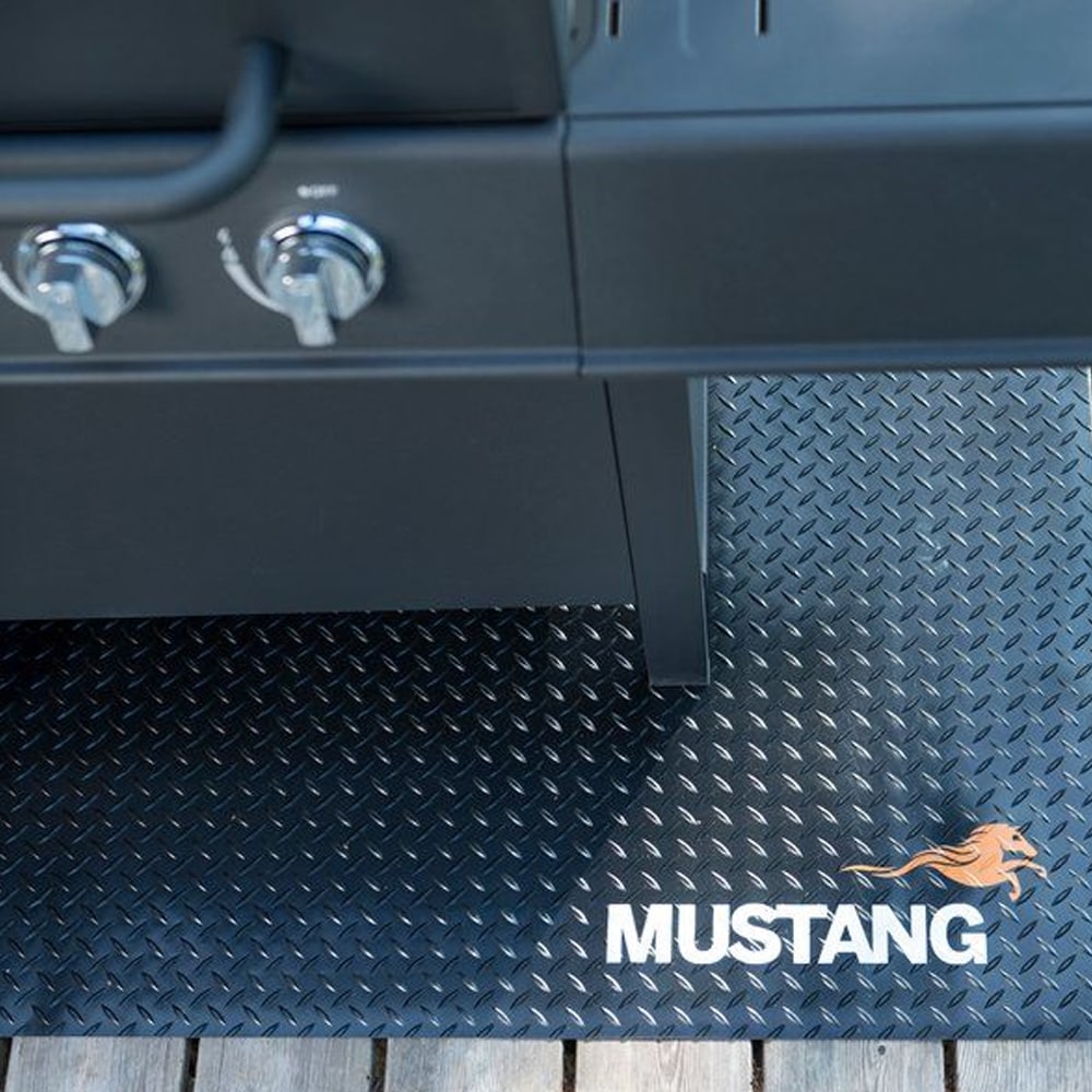Mustang grillmatte 100x150 cm / grillmatte uteplass / beskyttelsesmatte grill / underlag grill
