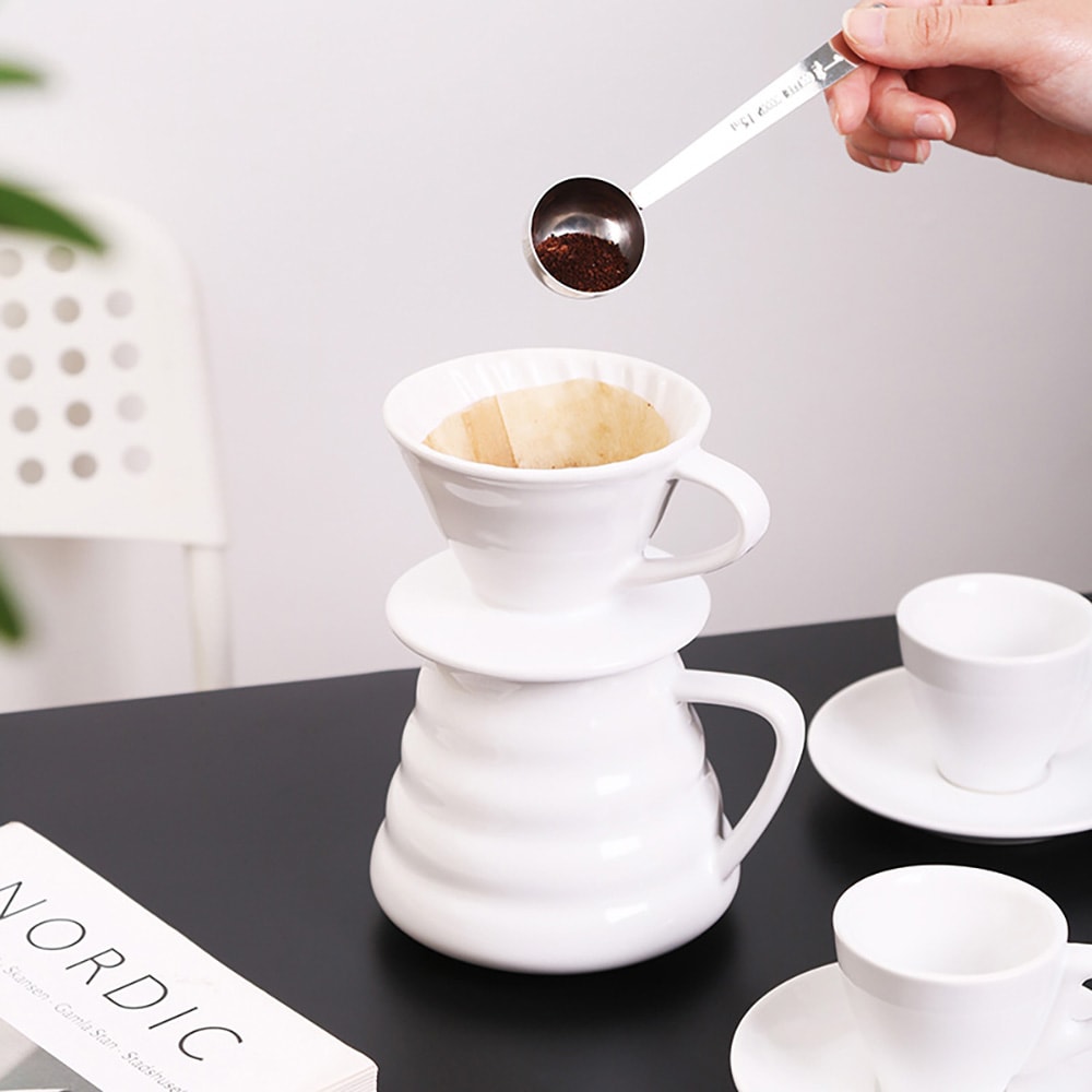 Pour over-kaffesett i keramikk / hvit filterholder med kanne / sett for håndbrygging av dryppkaffe, 1–2 kopper