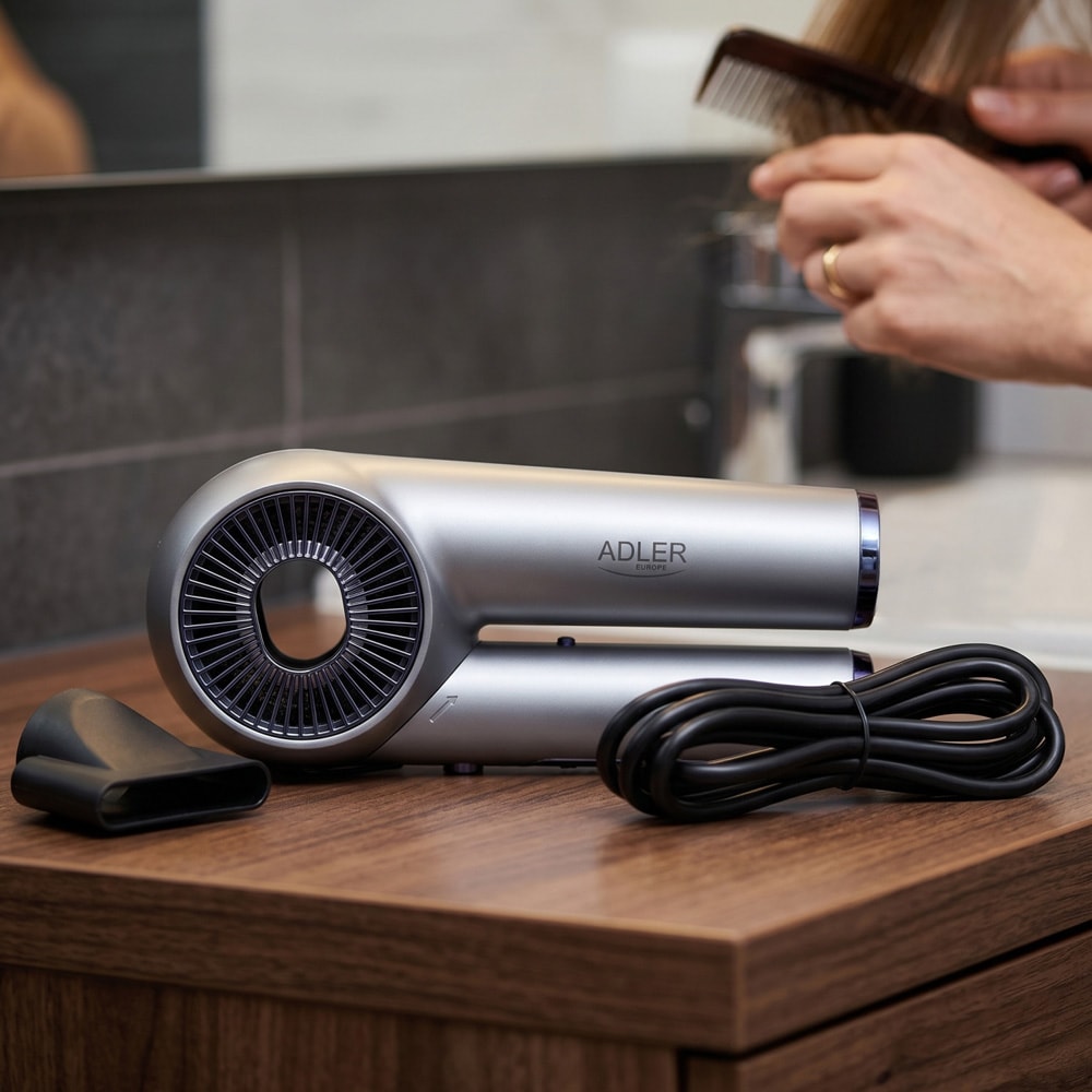 Adler SUPERSPEED hårføner 1600 W / ionisk føner med børsteløs motor / sammenleggbar modell med diffusor