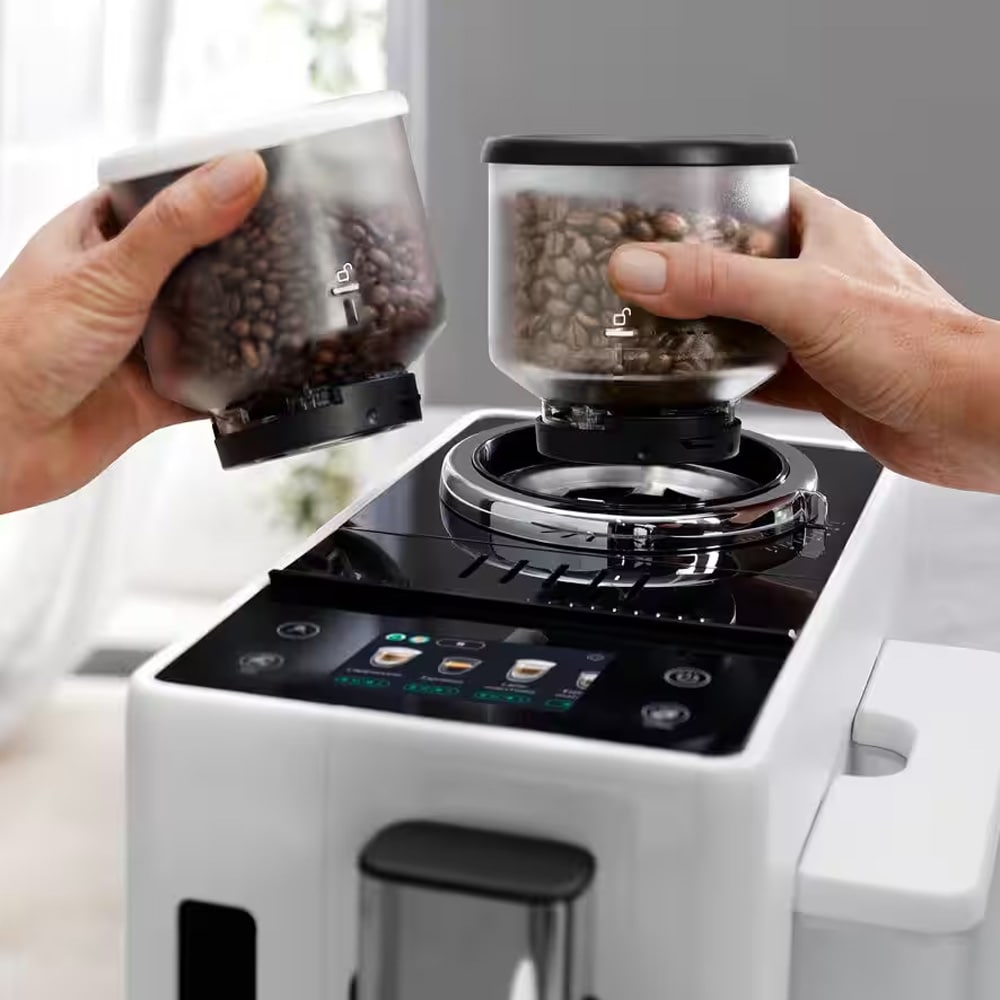 DeLonghi Rivelia EXAM440.55.W kaffemaskin / espressomaskin med LatteCrema Hot og Bean Switch