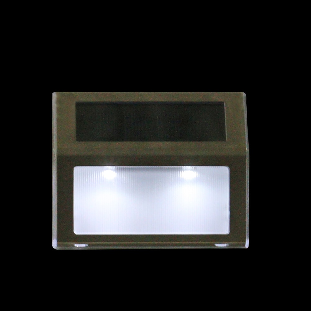 Solcellelampe for rekkverk / trapp