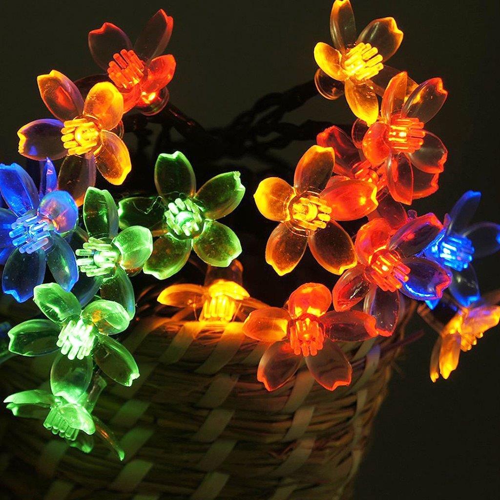 LED dekorasjonsblomster i flere farger 50 LED pærer