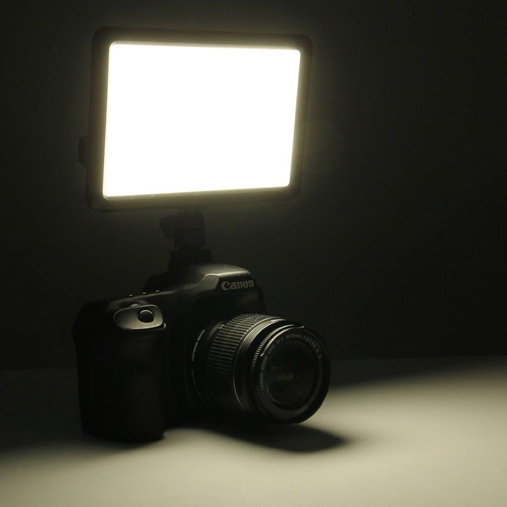 LED belysning Kamera 104 LED 850LM Dimbar