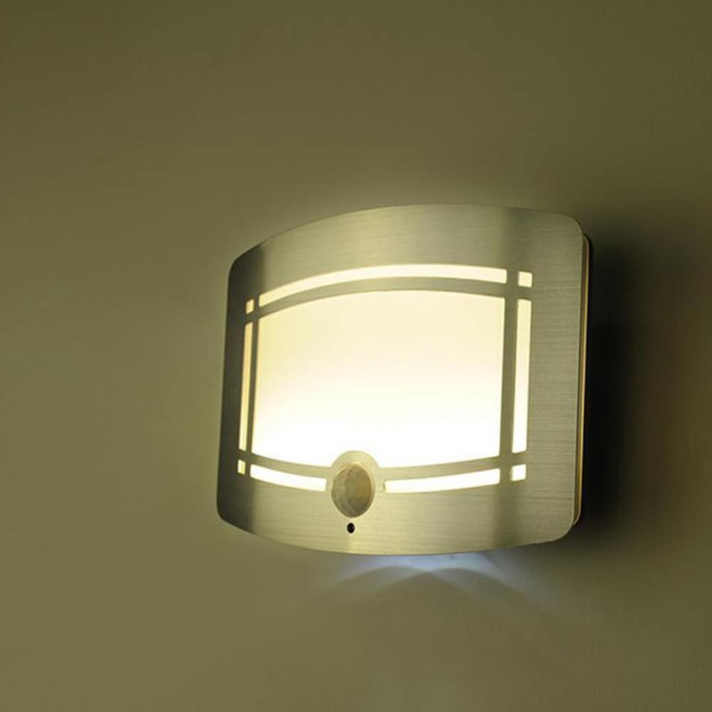 Batteridrevet vegglampe med bevegelsesdetektor og LED