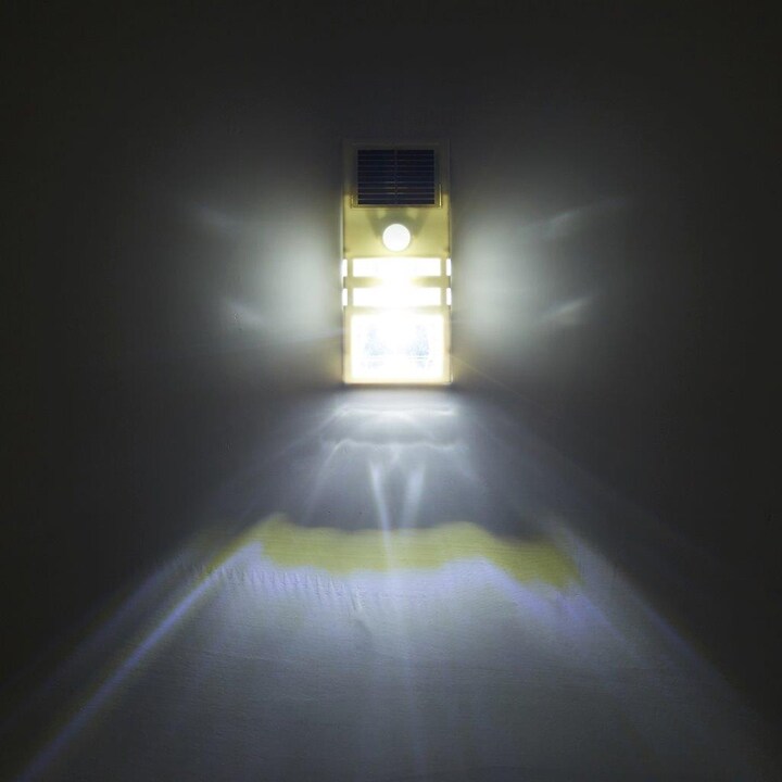 Solcellelampe med bevegelsessensor - Utendørs