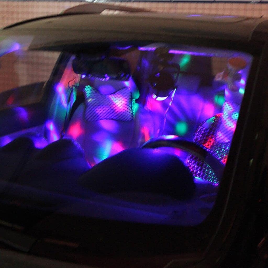 Roterende Discokule - Magic Ball roterer og pulserer med musikken