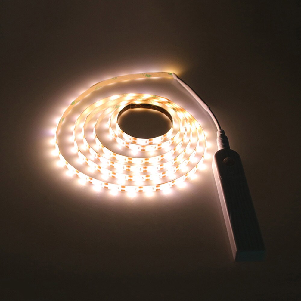 LED belysning under møbler Batteri Varmhvit Kjøp på 24hshop.no LED belysning under møbler Batteri Varmhvit Kjøp på 24hshop.no