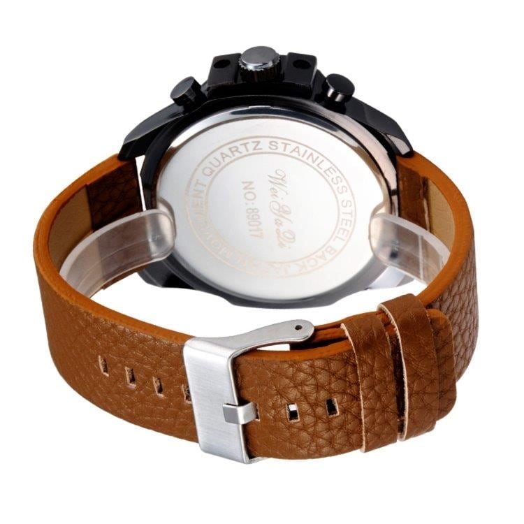 Armbåndsur sølvfarget ur med svart lær