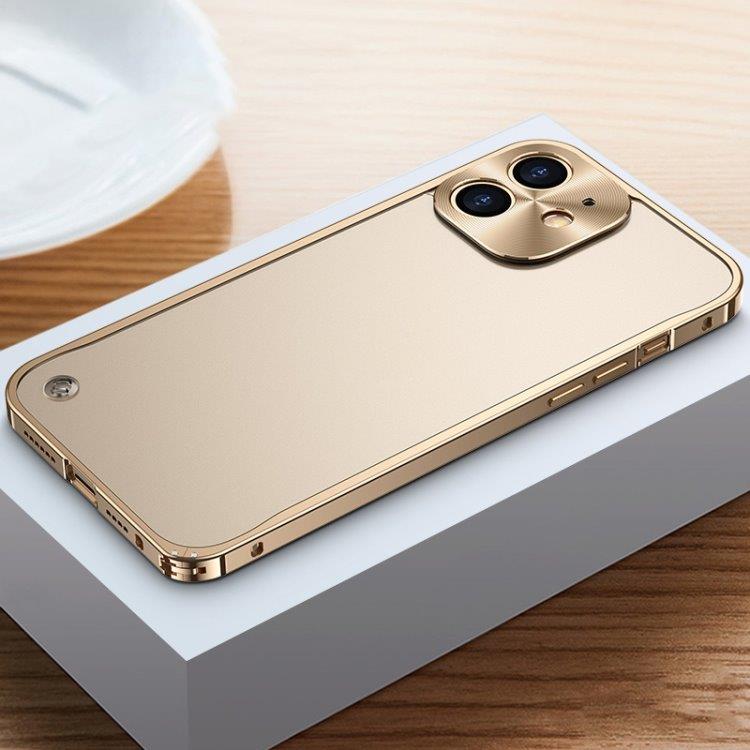 Mobildeksel med metallkanter iPhone 12 mini Gull