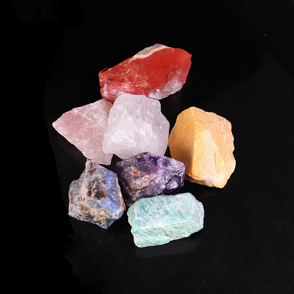 7 Naturlige og rå krystaller i tøypose