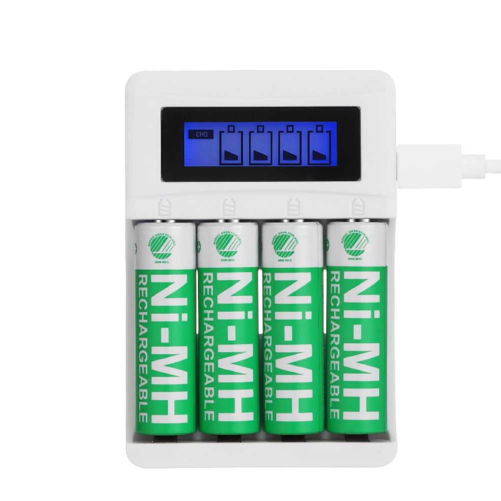 Deltaco USB-batteriladdare för AA/AAA-batterier inklusive 4x AAA-batterier