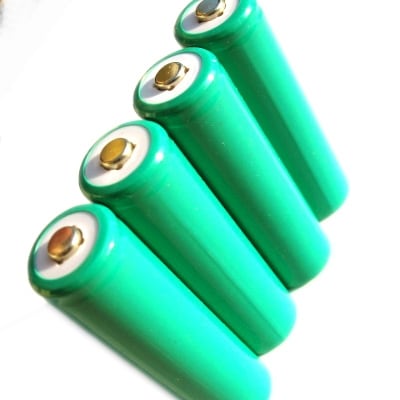 4-Pack oppladingsbare AA batterier 1500 mAh
