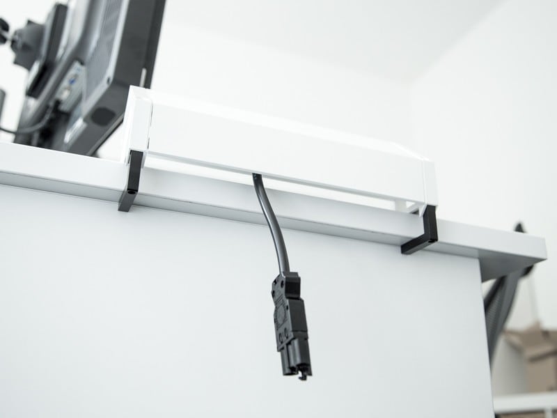 Bachmann DESK 2 skrivebordsuttak 3-veis, farge: Inox