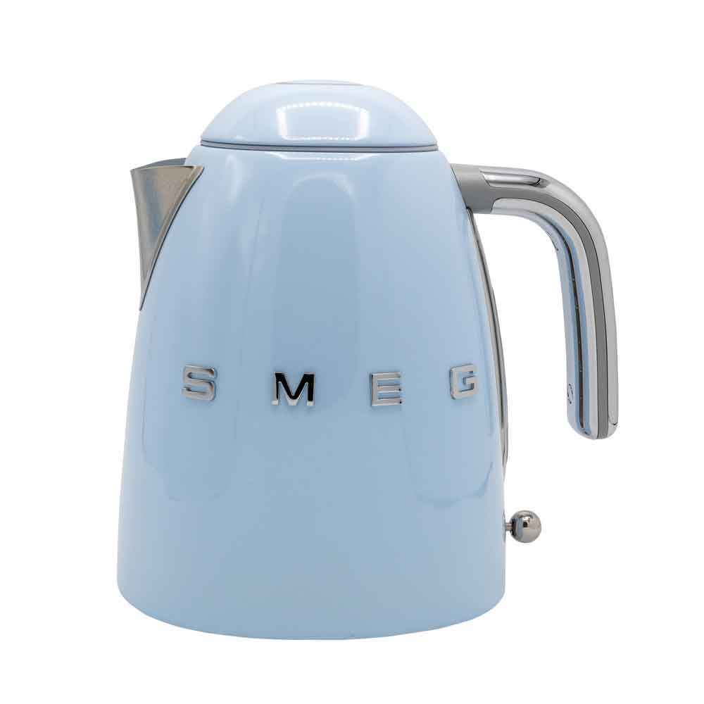 Smeg KLF03PBEU Vannkoker, pastellblå