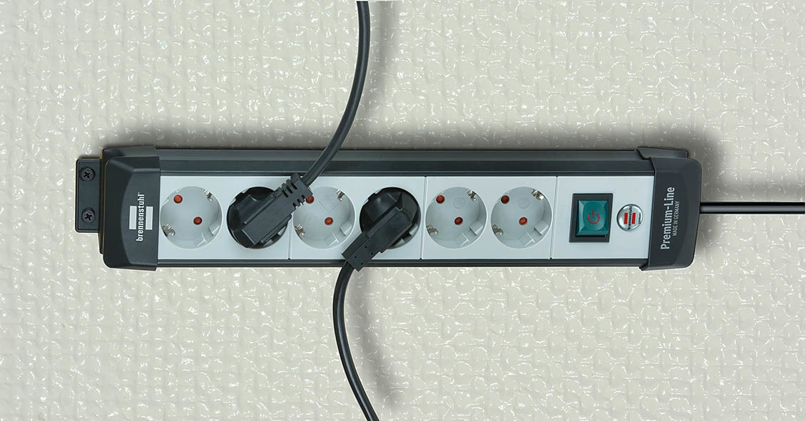 Brennenstuhl Premium-Line 4-veis med bryter, svart/lysegrå 5 m