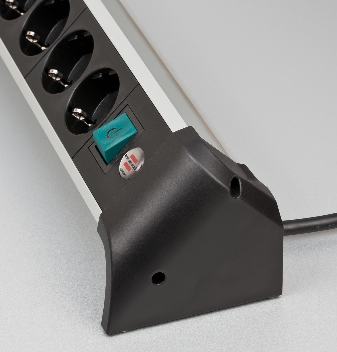 Brennenstuhl Alu-Office-Line stikkontaktlist 4-veis og 1x USB-C, 1x USB-A, 1,8 m