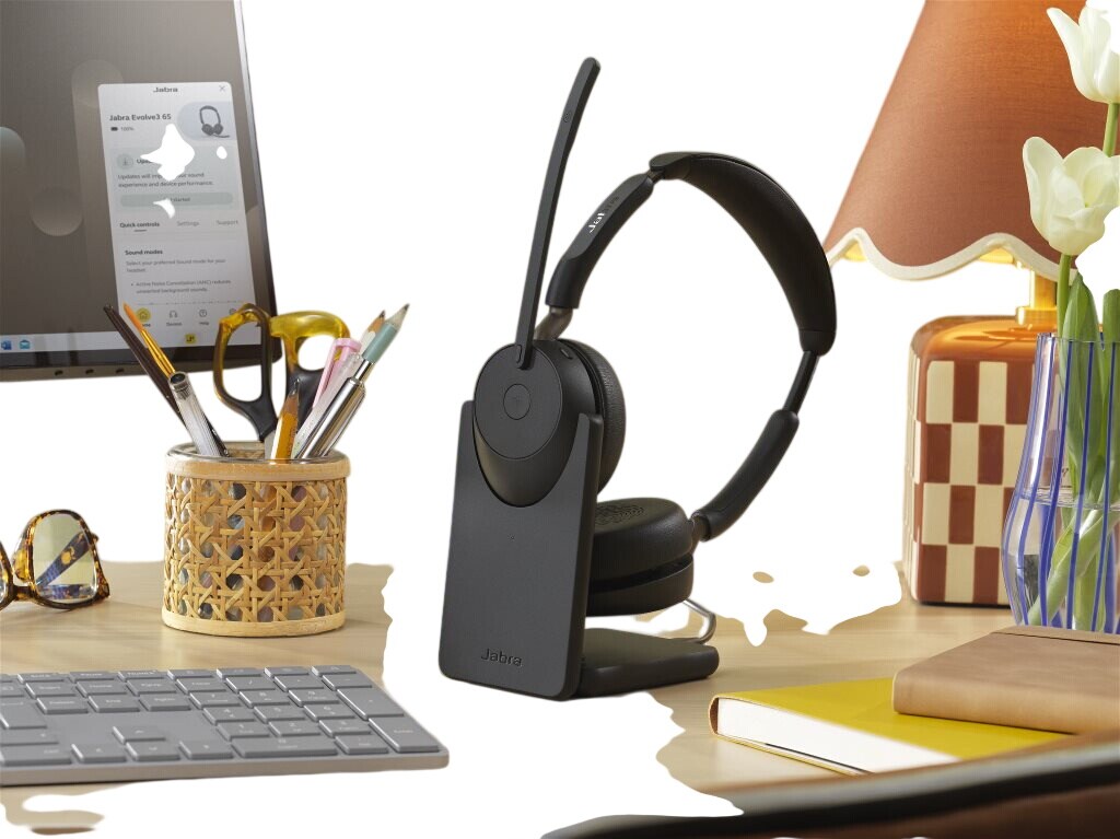Jabra Evolve3 65 MS Stereo Svart med Link 390a og ladestasjon