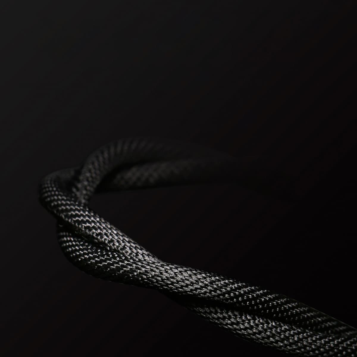 Baseus Yiven M30 stereo AUX 3,5 mm lydkabel med minijack hann 1 m sølv-svart (CAM30-BS1)