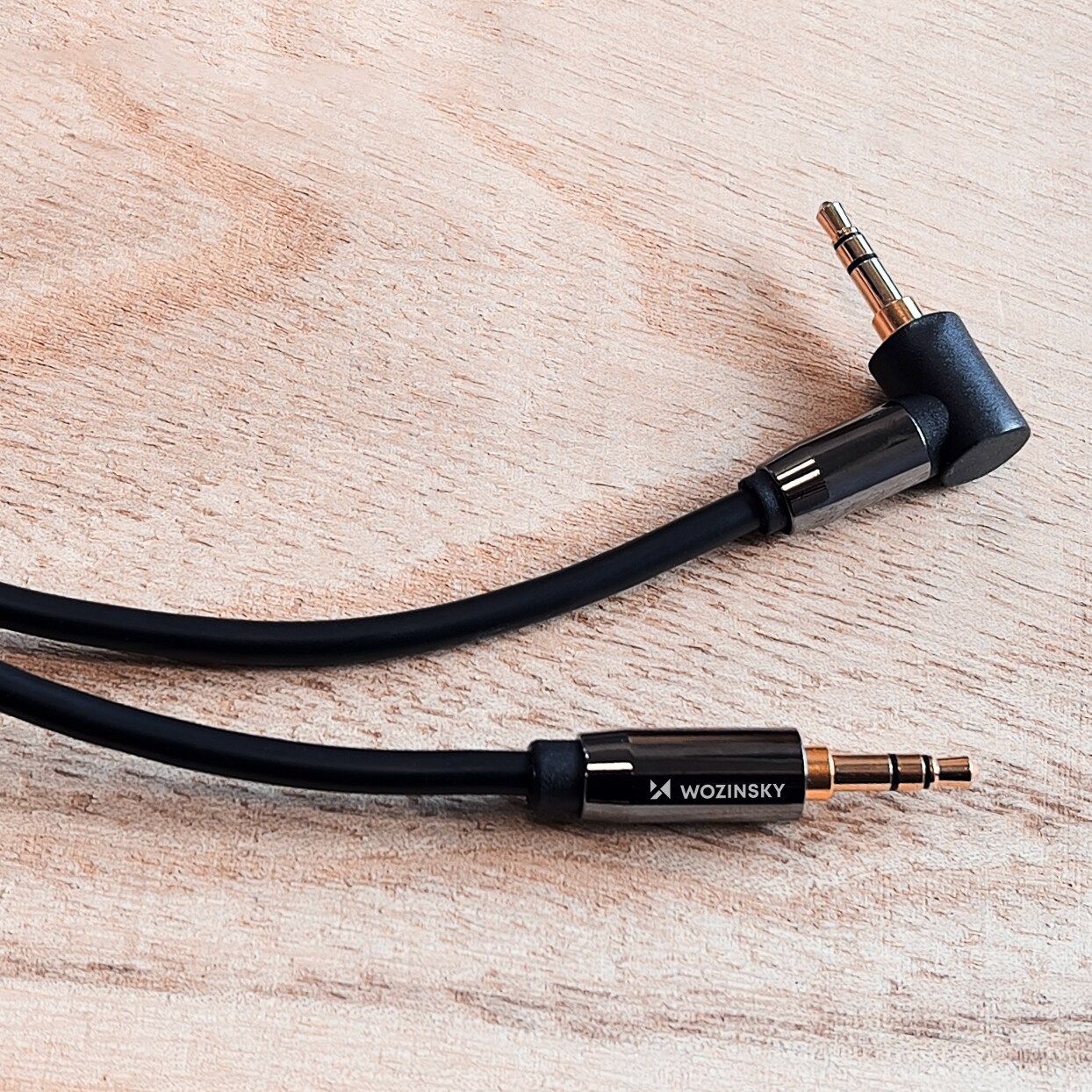 Wozinsky AUX-kabel vinklet (hann-hann) minijack-kabel 2 m svart