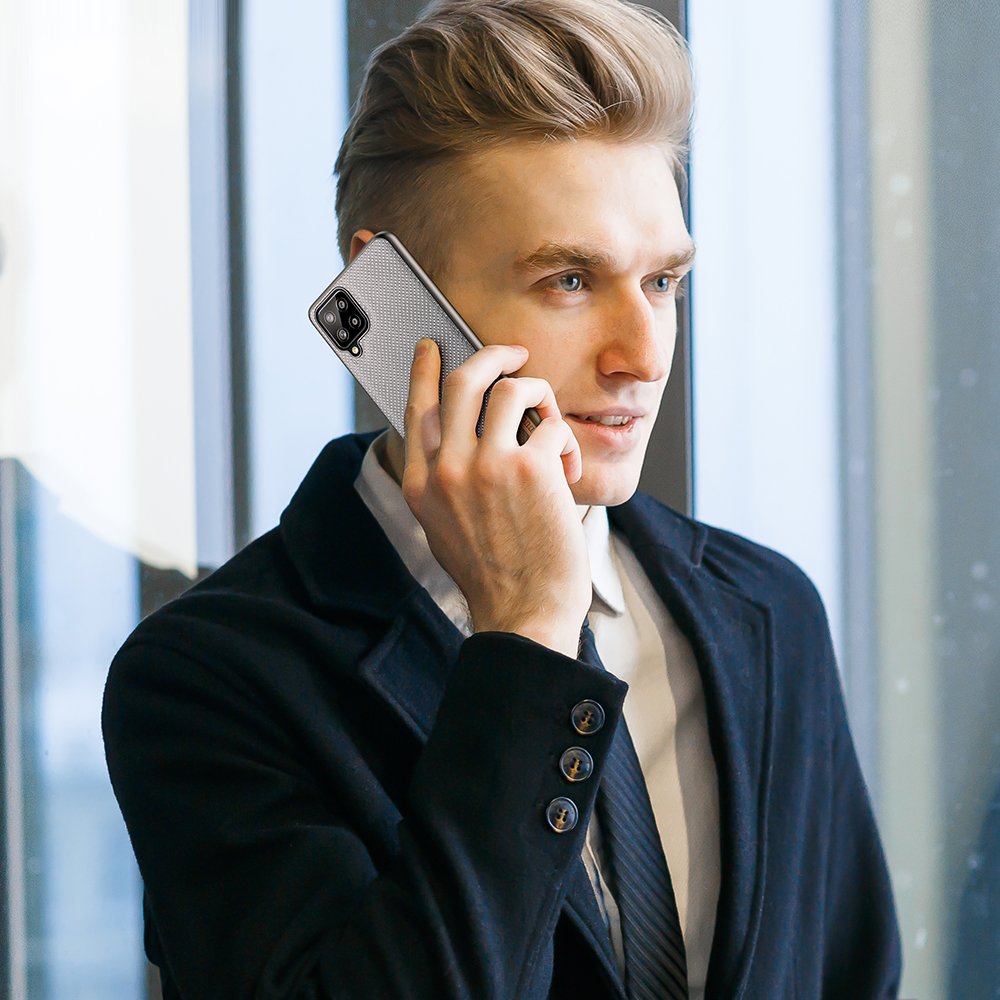 Dux Ducis Fino etui dekket med nylonmateriale for Samsung Galaxy A22 4G grå