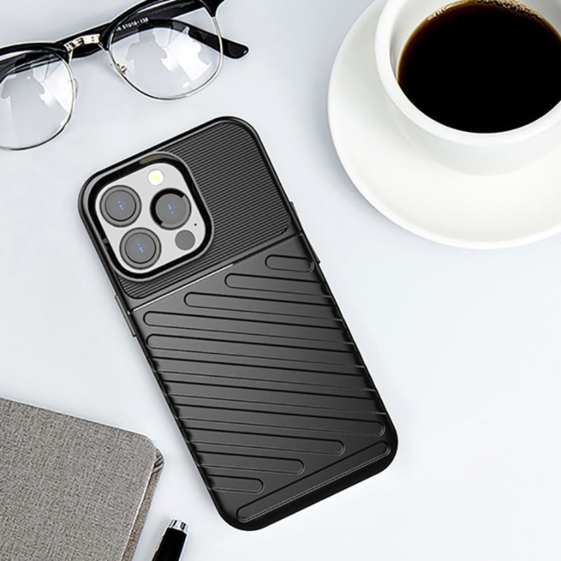 Thunder Case fleksibelt, robust TPU-deksel for iPhone 13 Pro svart