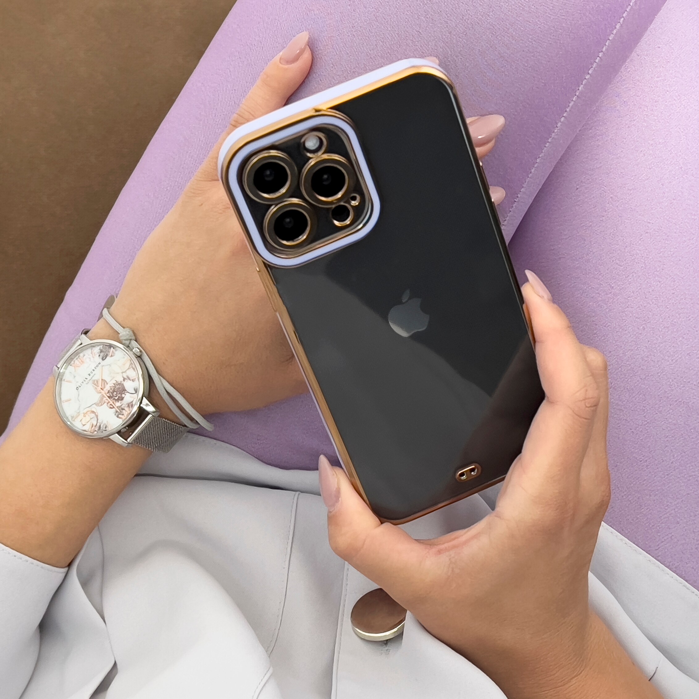 Moteveske for iPhone 13 Pro Max Gold Frame Gel Cover Red