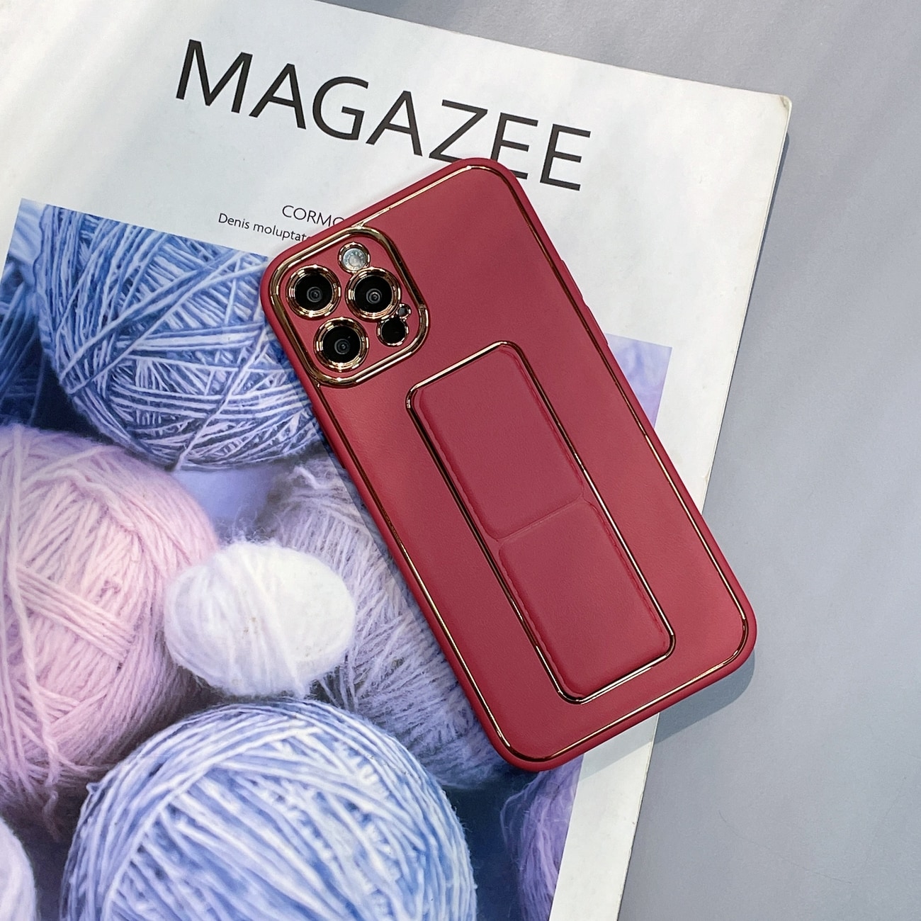 Nytt Kickstand-etui for iPhone 12 Pro med stativ rød