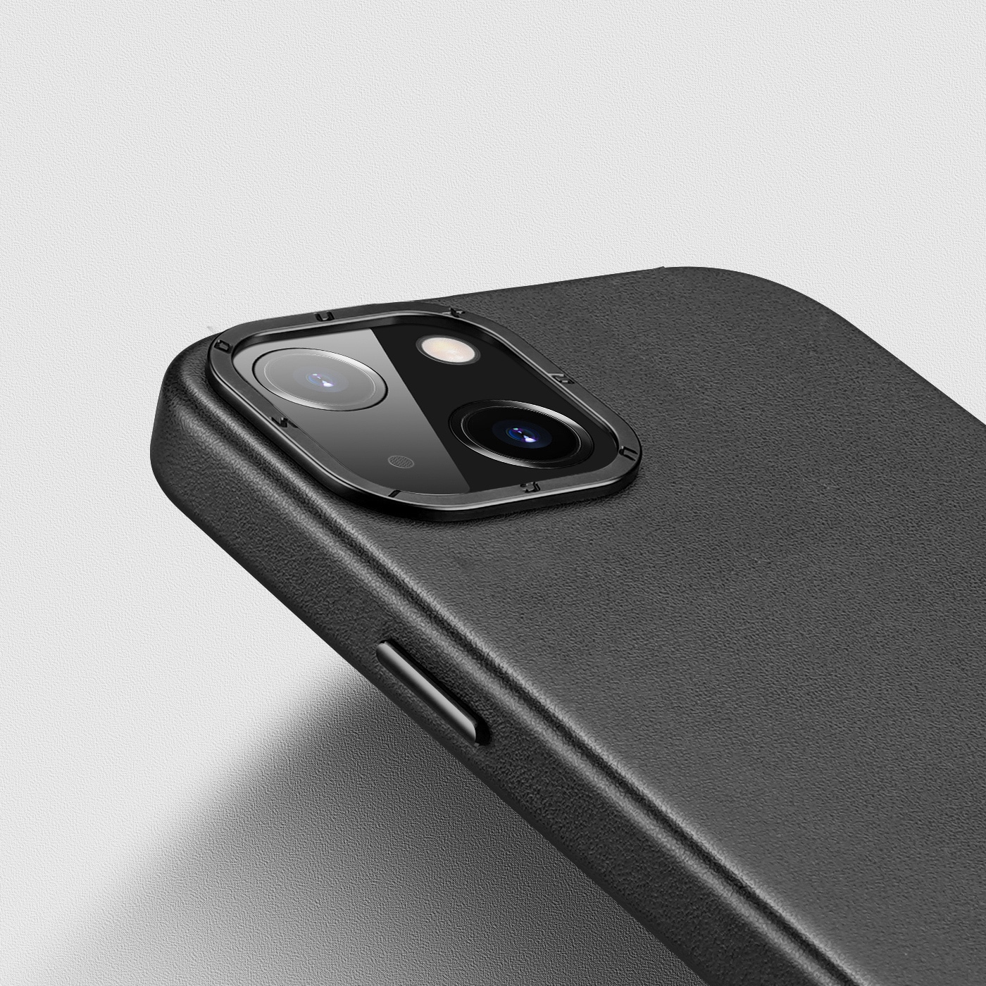 Dux Ducis Grit Leather Case for iPhone 14 Plus Elegant deksel i kunstlær (MagSafe-kompatibel) Svart