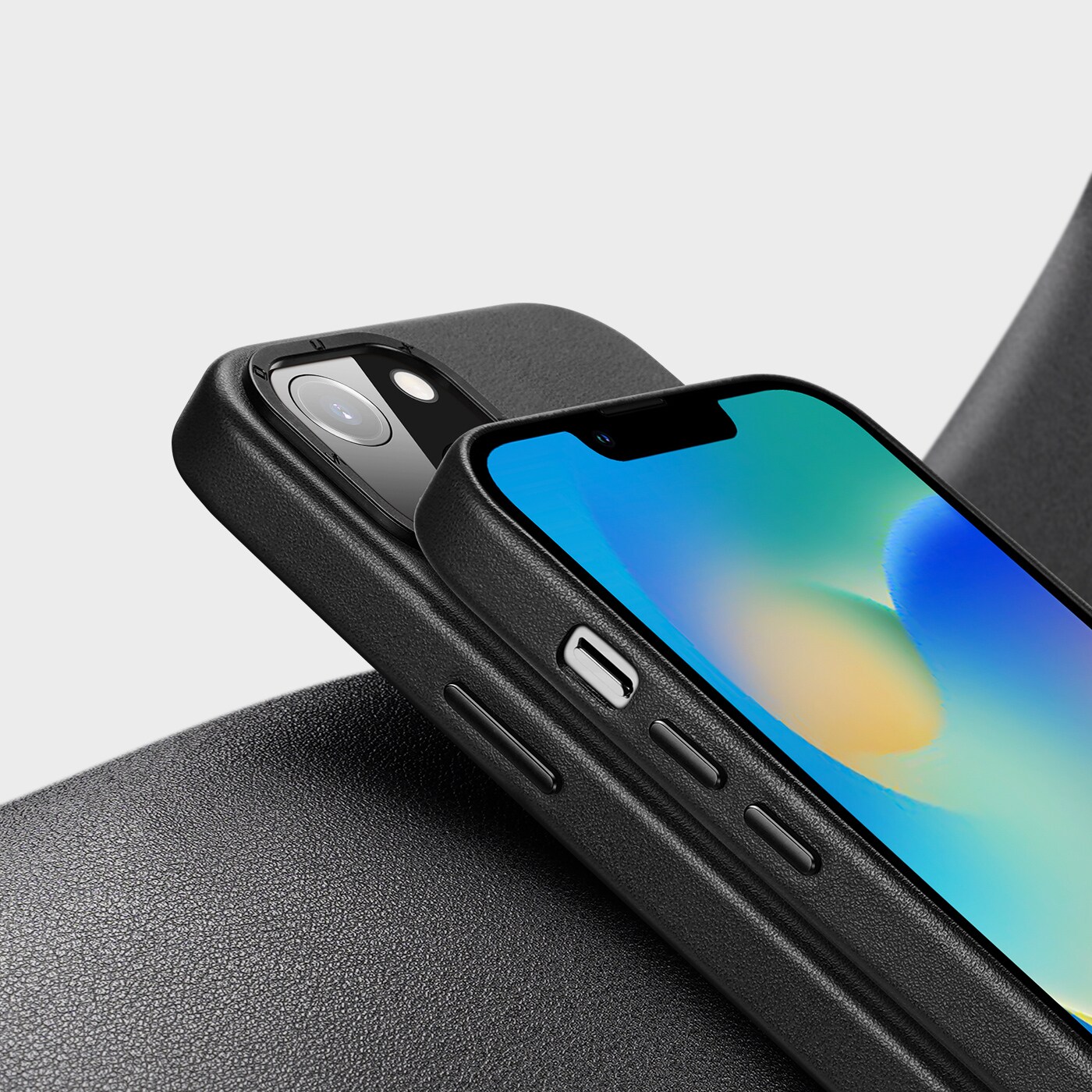 Dux Ducis Grit Leather Case for iPhone 14 Plus Elegant deksel i kunstlær (MagSafe-kompatibel) Svart