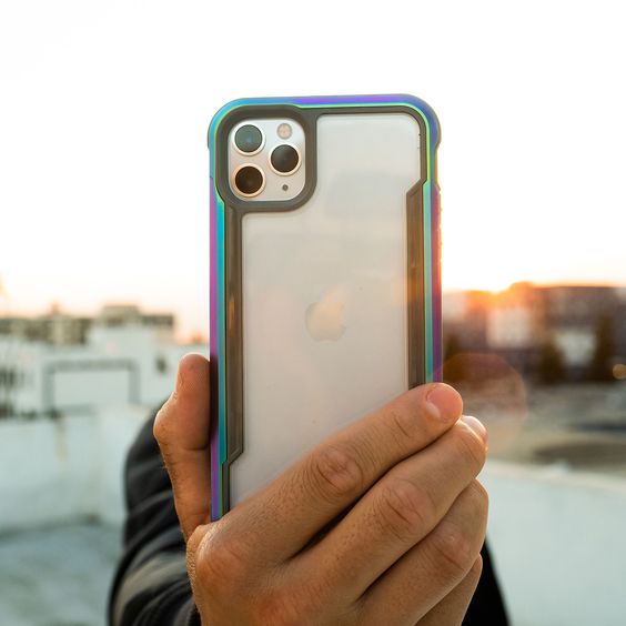 Raptic X-Doria Shield-etui for iPhone 14 Plus opal deksel