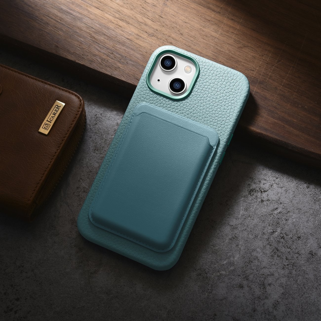 iCarer Litchi Premium lærveske iPhone 14 Plus magnetisk lærveske med MagSafe Green (WMI14220711-GN)