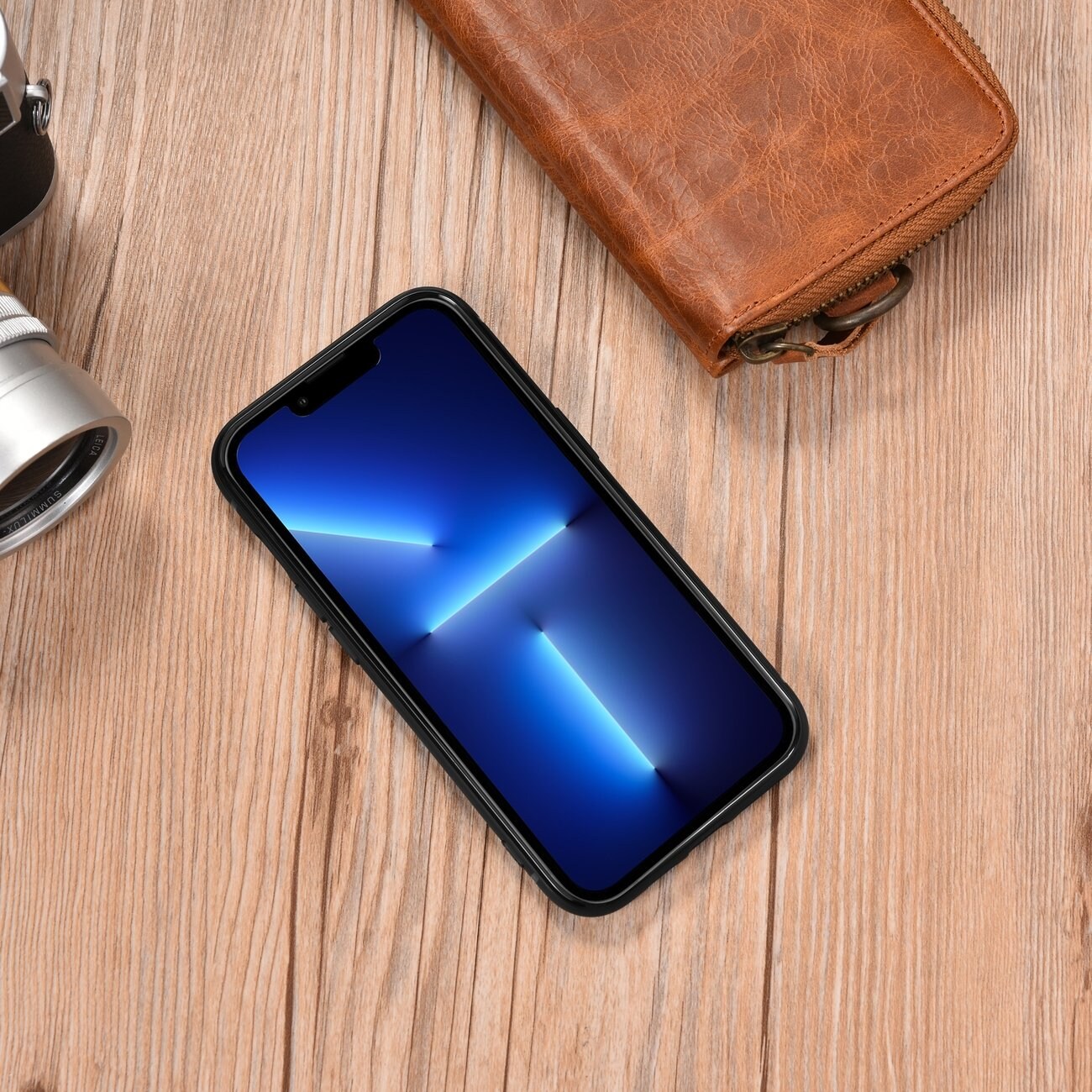 iCarer Leather Oil Wax-etui dekket med naturskinn for iPhone 14 Plus brun (WMI14220719-TN)