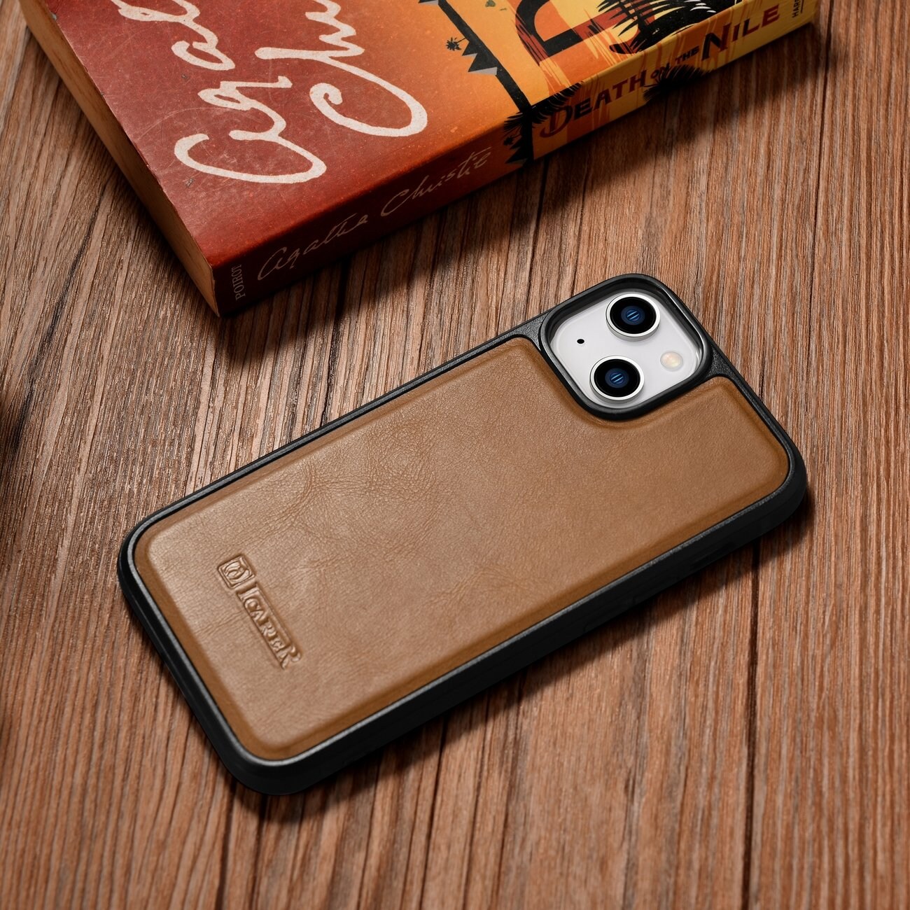 iCarer Leather Oil Wax-etui dekket med naturskinn for iPhone 14 Plus brun (WMI14220719-TN)