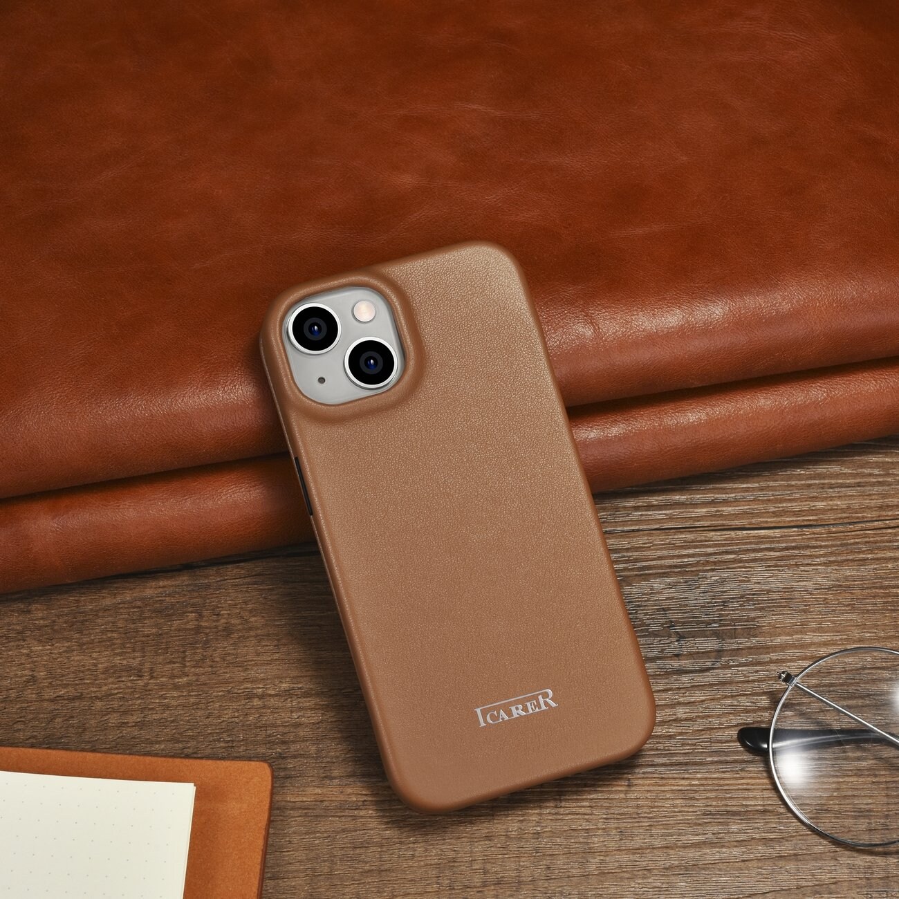 iCarer CE Premium Magnetisk folio-etui i lær til iPhone 14 Plus MagSafe Brown (WMI14220715-BN)