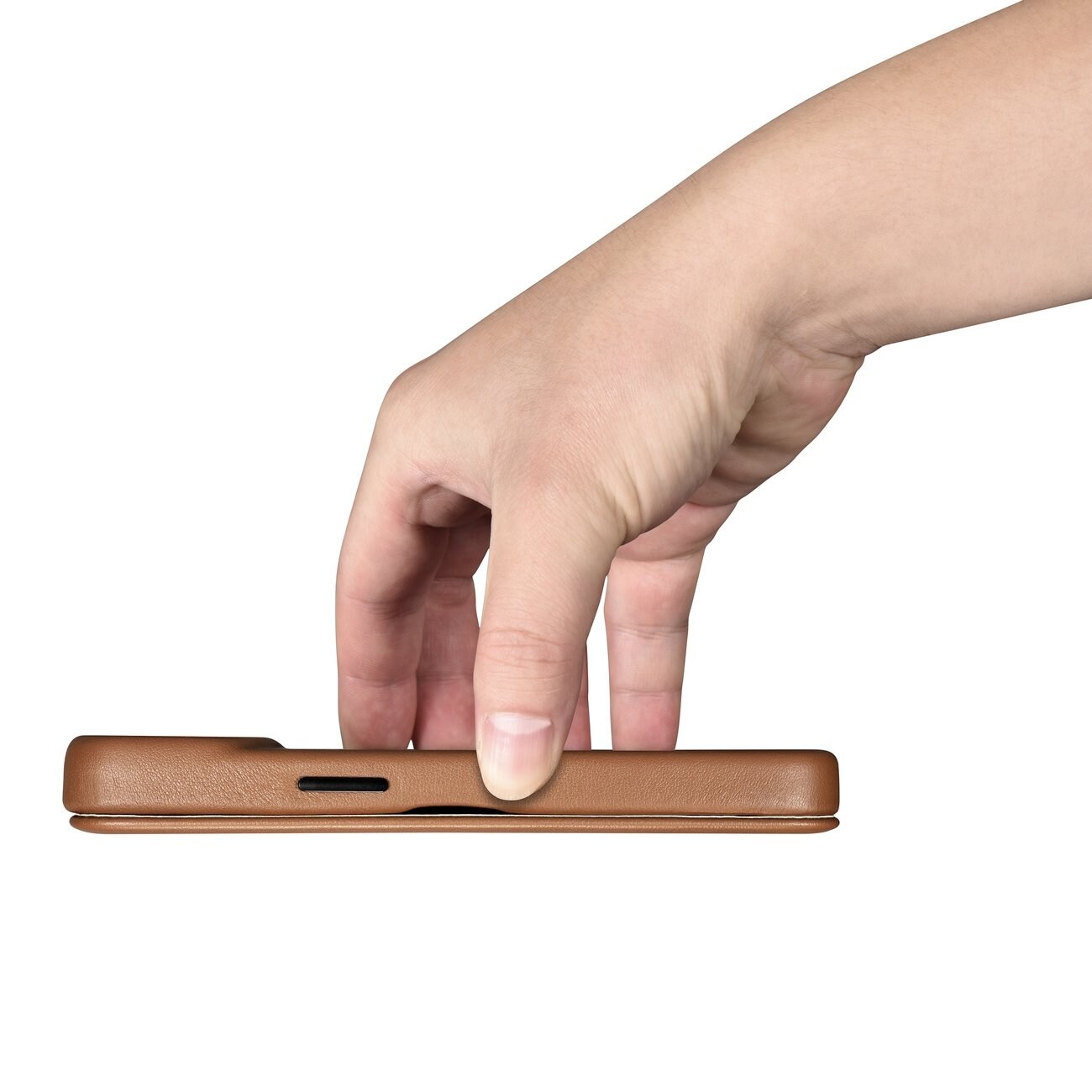 iCarer CE Premium Magnetisk folio-etui i lær til iPhone 14 Plus MagSafe Brown (WMI14220715-BN)