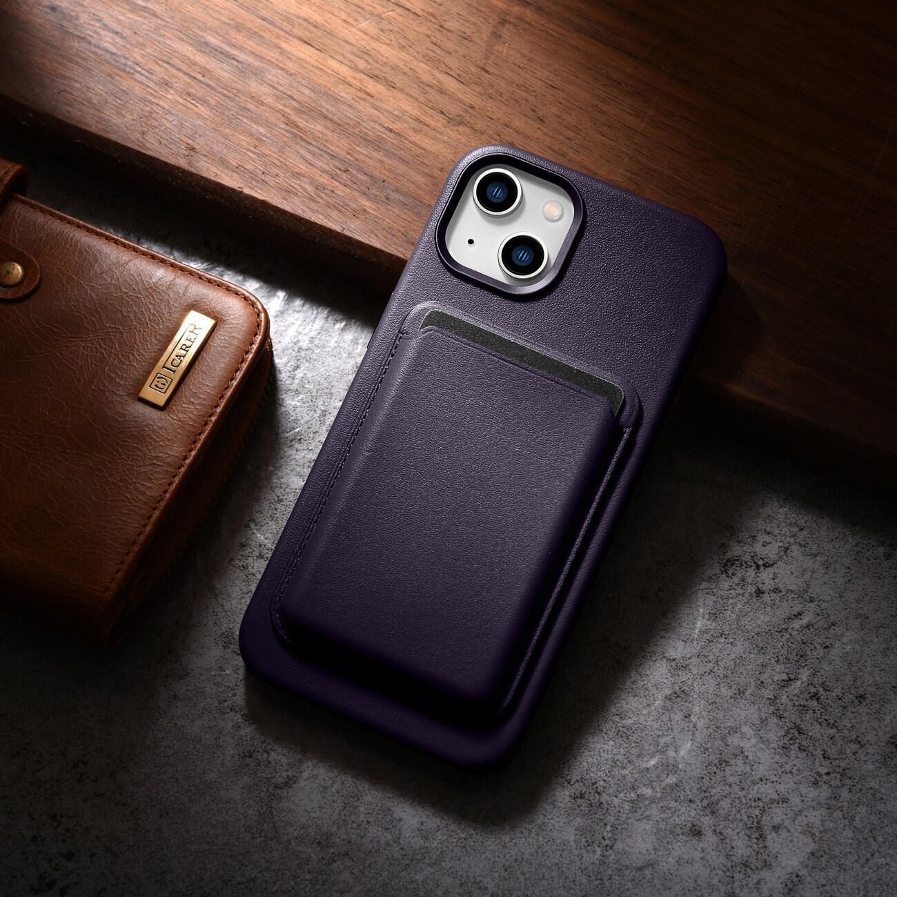 iCarer Case Leather Cover-etui for iPhone 14 Plus mørk lilla (MagSafe-kompatibel)