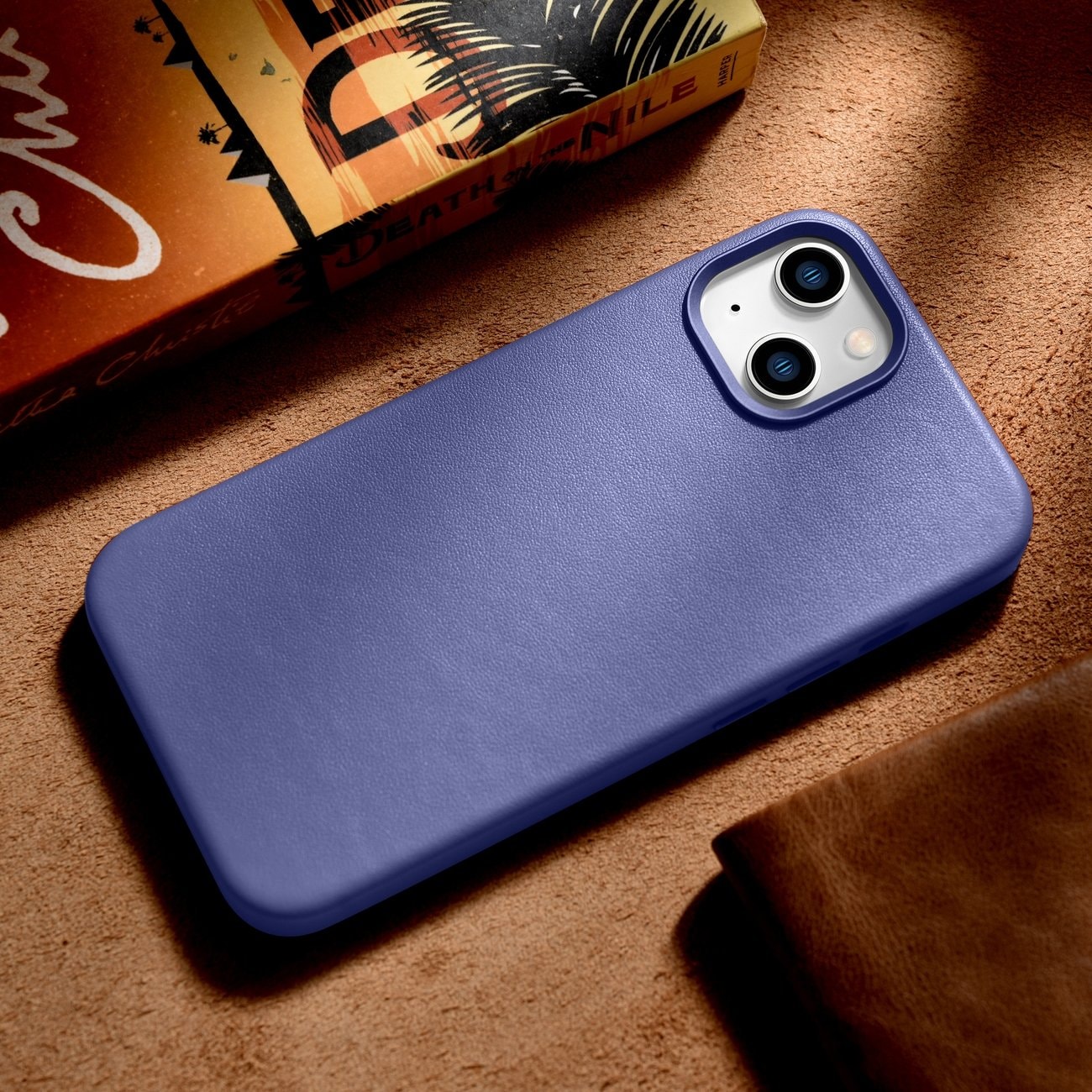 iCarer-etui i lærdeksel i ekte lær iPhone 14 Plus lys lilla (MagSafe-kompatibel)