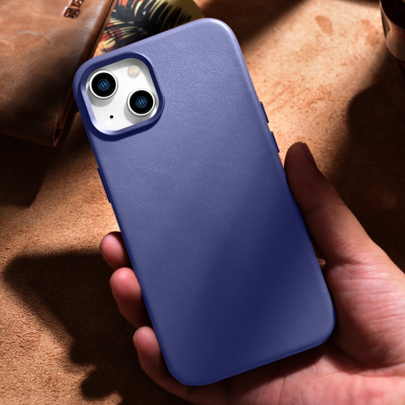 iCarer-etui i lærdeksel i ekte lær iPhone 14 Plus lys lilla (MagSafe-kompatibel)