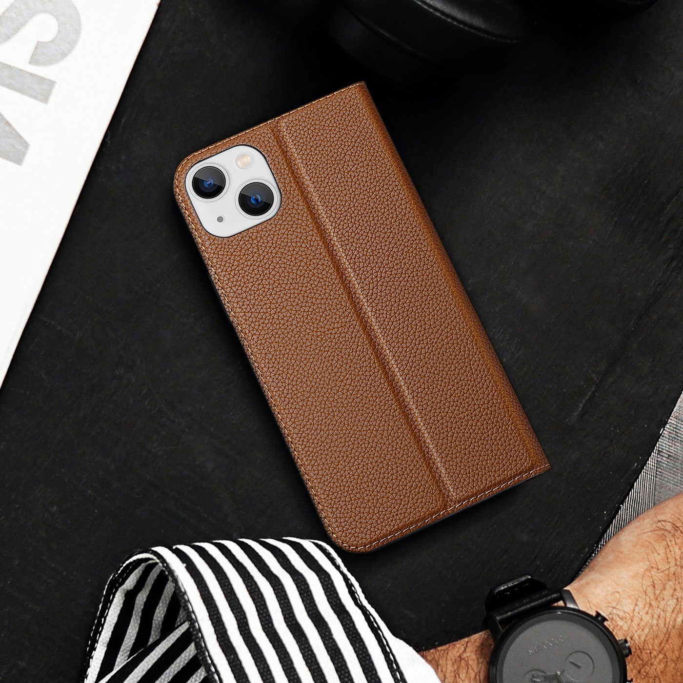 Dux Ducis Skin X2-etui for iPhone 14 Plus-etui med magnetisk klaff brun