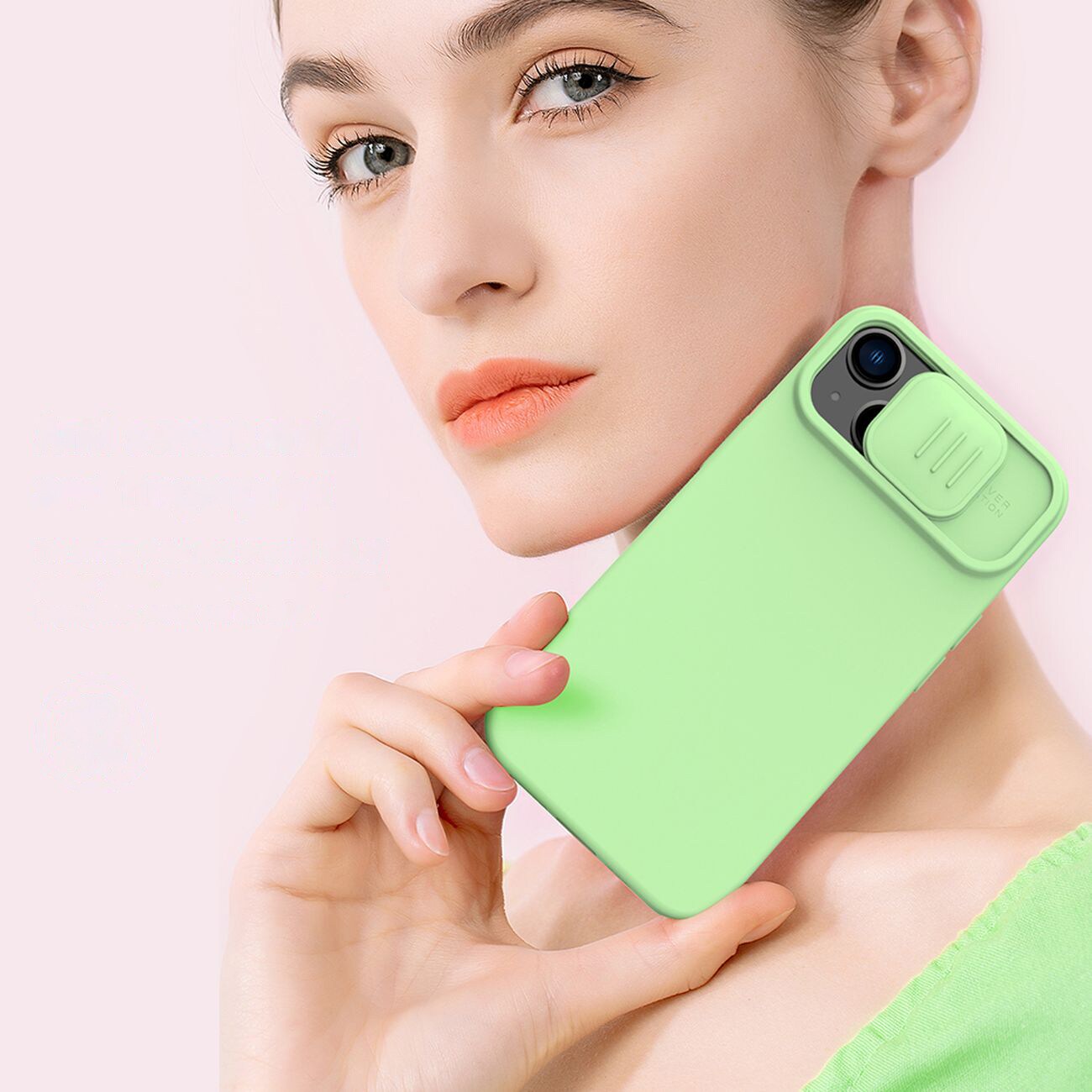 Nillkin CamShield Silky Silicone Case iPhone 14 Plus-etui med kamerabeskytter Svart